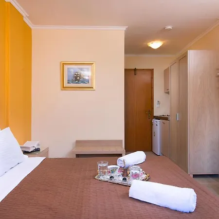 Thetis شقة فندقية